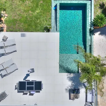 Californienne Grand Standing Avec Piscine Miroir Calme Et Residentiel Borne Ev 빌라 *